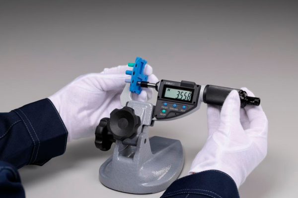 Quickmike SERIES 293 — ABSOLUTE Digimatic IP65 Micrometers MITUTOYO