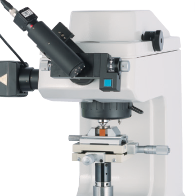 HM-100 SERIE 810 — Máquinas de ensayo de Dureza Microvickers MITUTOYO