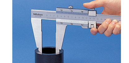 Vernier Caliper SERIES 160 — With External/Internal Tips and Fine Adjustment MITUTOYO